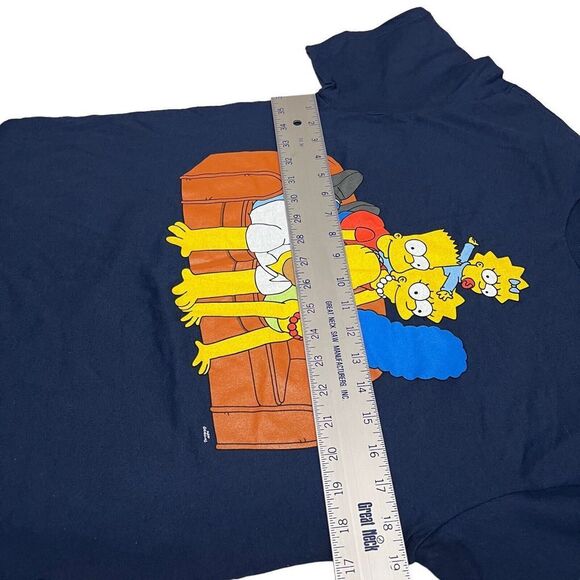 The Simpsons T-Shirt Men’s M Family Couch Portrait Homer Bart Universal Vacation - Picture 3 of 8